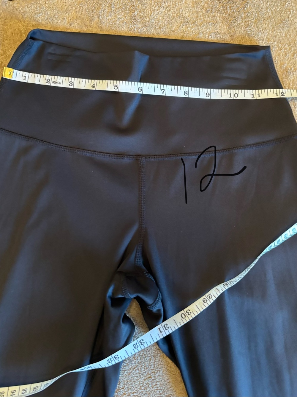 ALO High-Waist Black Active Leggings - Picture 5 of 6